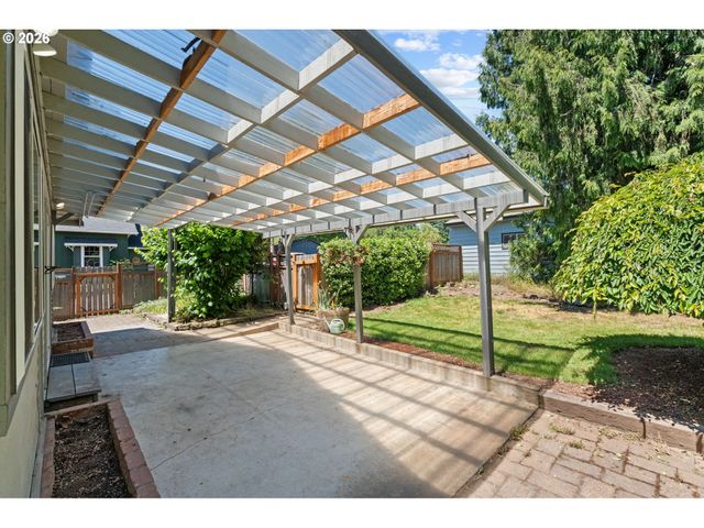 2312 5TH Ave, West Linn, OR 97068