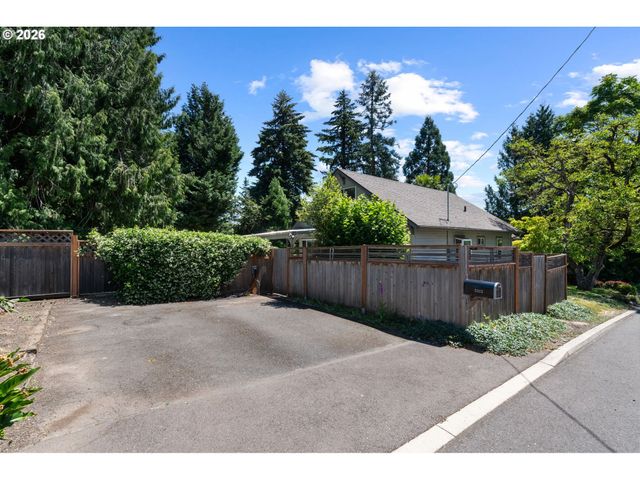 2312 5TH Ave, West Linn, OR 97068