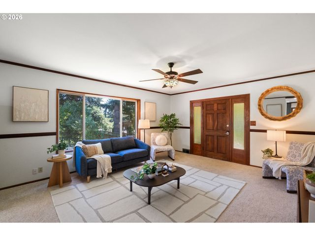 2312 5TH Ave, West Linn, OR 97068