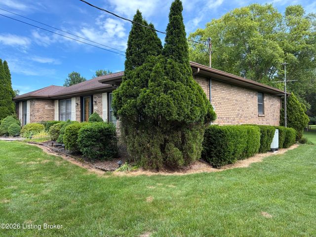 2502 Holly Ln, La Grange, KY 40031