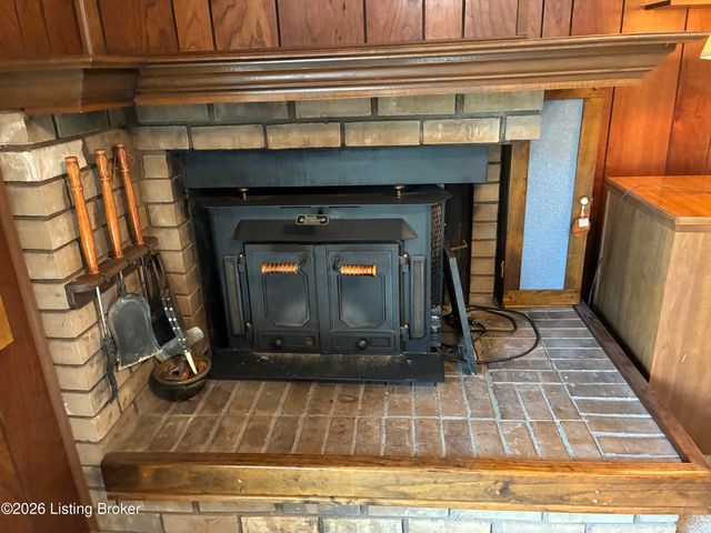 2502 Holly Ln, La Grange, KY 40031