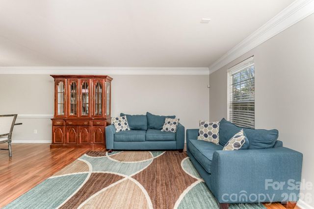 9824 Dauphine Drive, Charlotte, NC 28216