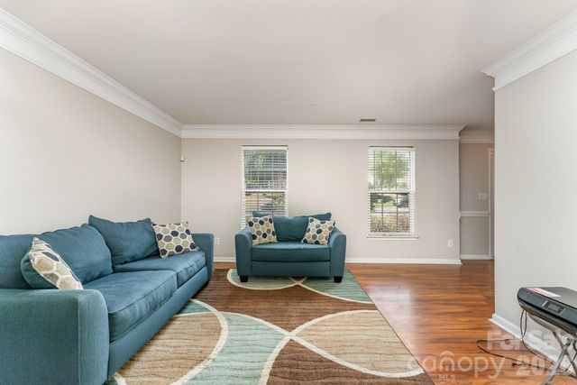 9824 Dauphine Drive, Charlotte, NC 28216