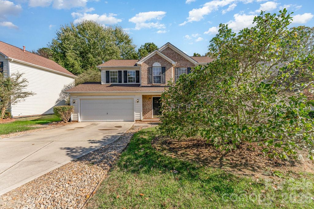 9824 Dauphine Drive, Charlotte, NC 28216