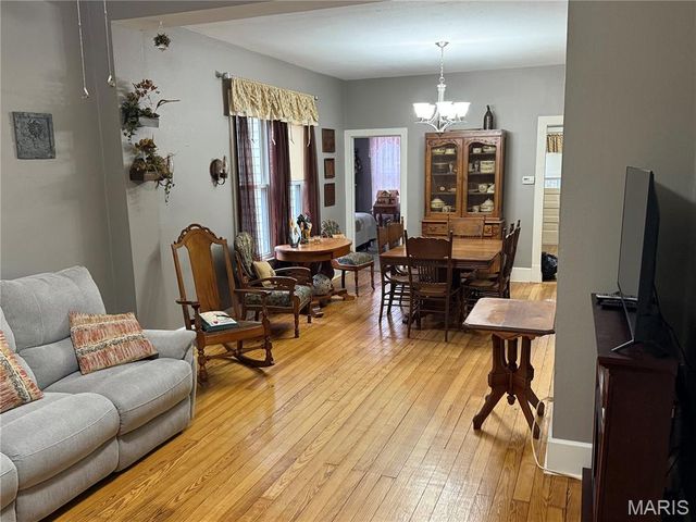 1638 Jersey Street, Alton, IL 62002