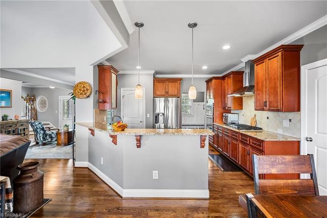 2905 Bishopsgate Way, Browns Summit, NC 27214