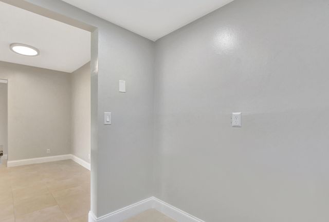 450 NW 20th Street 2020, Boca Raton, FL 33431