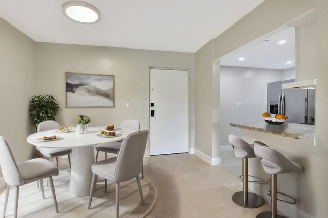 450 NW 20th Street 2020, Boca Raton, FL 33431