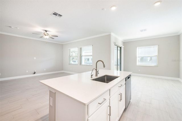7706 S SHAMROCK ROAD, Tampa, FL 33616