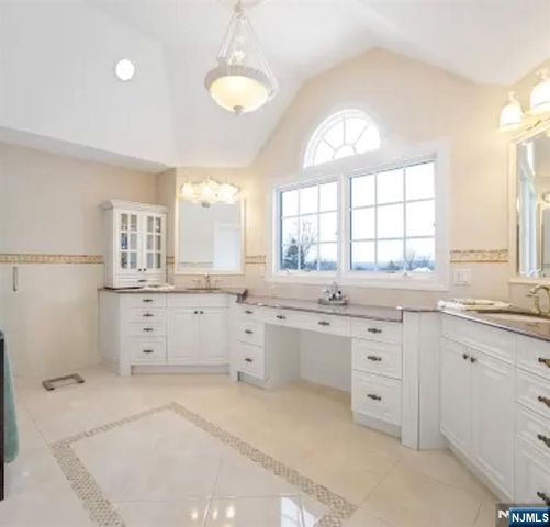 133 Rutherford Road, Mahwah, NJ 07430