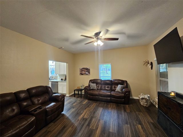 401 Central Avenue, Quitman, TX 75783