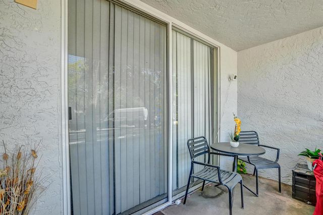801 Lyons Road 19103, Coconut Creek, FL 33063
