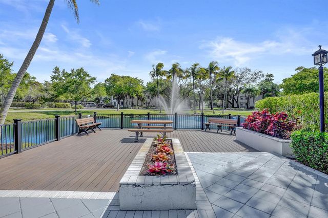 801 Lyons Road 19103, Coconut Creek, FL 33063