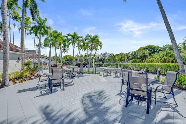 801 Lyons Road 19103, Coconut Creek, FL 33063