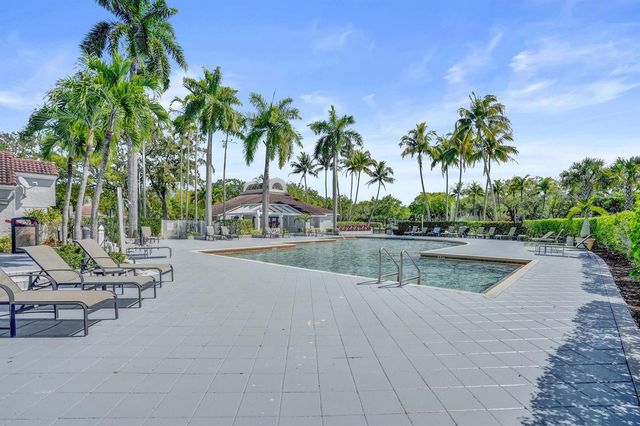 801 Lyons Road 19103, Coconut Creek, FL 33063