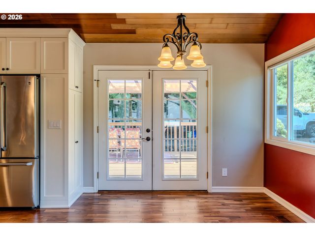 10731 Se EASTMONT Dr, Damascus, OR 97089