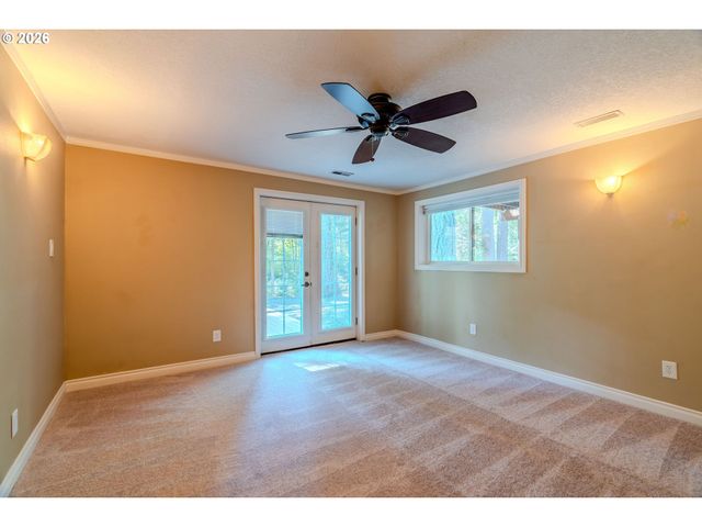 10731 Se EASTMONT Dr, Damascus, OR 97089