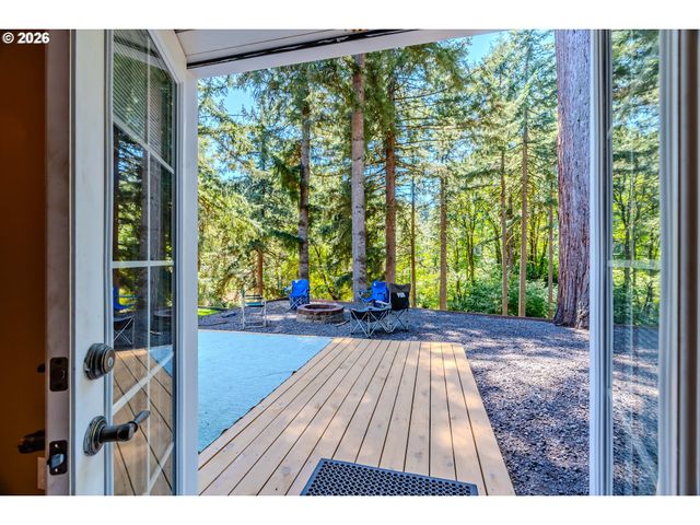 10731 Se EASTMONT Dr, Damascus, OR 97089