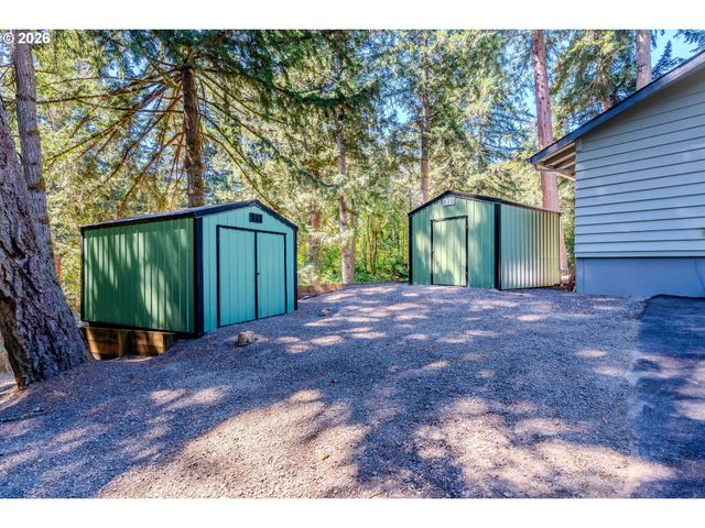 10731 Se EASTMONT Dr, Damascus, OR 97089