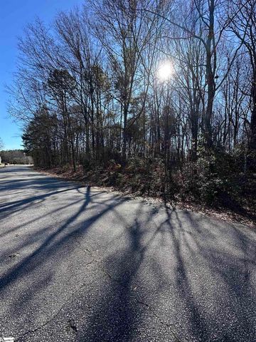 104 Berry Drive, Greenville, SC 29607