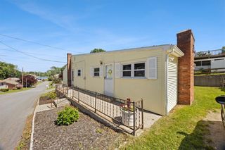10 Lincoln Avenue, Warren, RI 02885