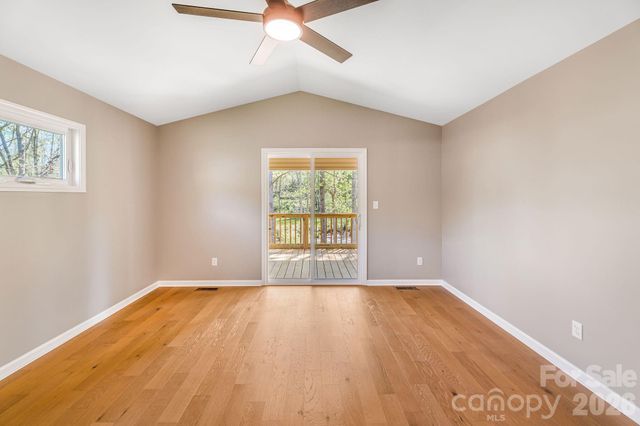 1196 Crabtree Road, Waynesville, NC 28785