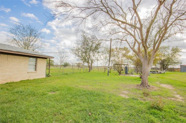 12617 Fm 1887 Road, Hempstead, TX 77445
