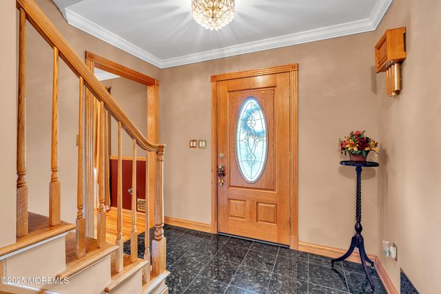 1 River Drive, Farmingdale, NJ 07727