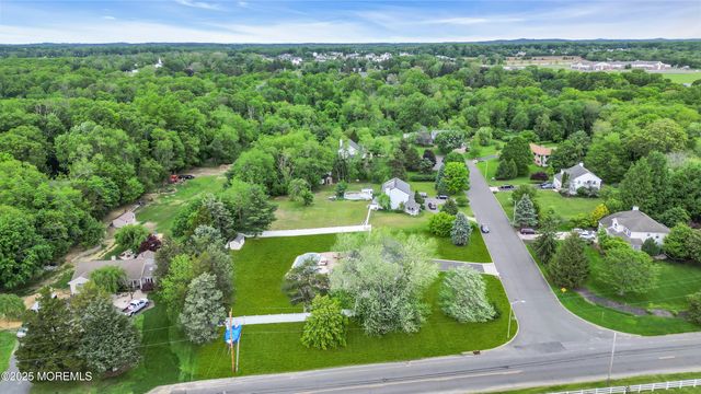 1 River Drive, Farmingdale, NJ 07727