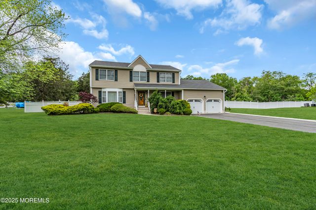 1 River Drive, Farmingdale, NJ 07727