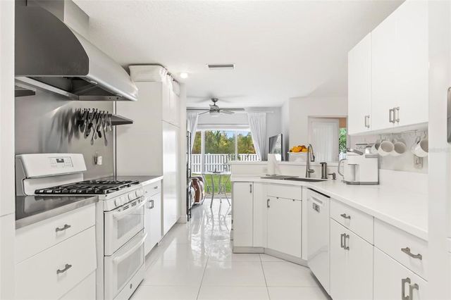 38 FIRETHORN LANE, Palm Coast, FL 32137