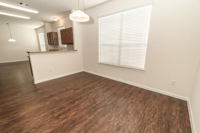 188 Rodeo Drive, Manvel, TX 77578