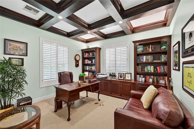 104 Hidden Oak Lane, Vero Beach, FL 32963