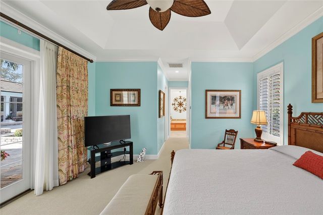 104 Hidden Oak Lane, Vero Beach, FL 32963