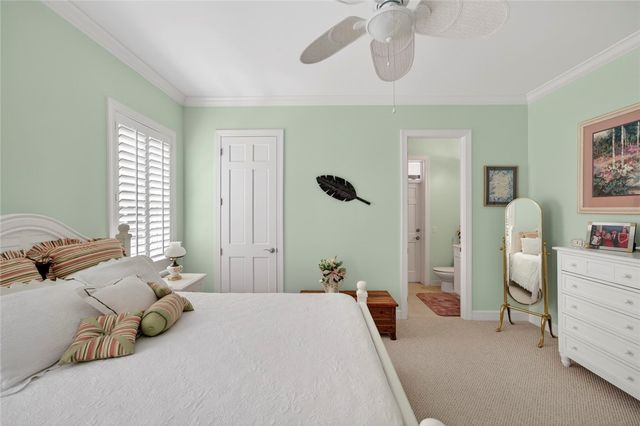 104 Hidden Oak Lane, Vero Beach, FL 32963