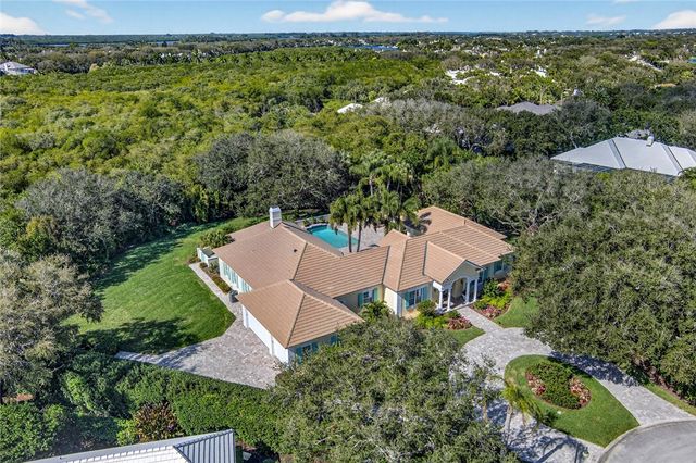 104 Hidden Oak Lane, Vero Beach, FL 32963