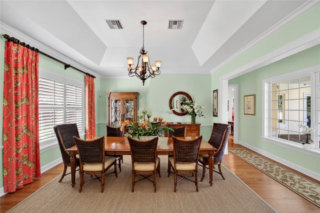 104 Hidden Oak Lane, Vero Beach, FL 32963