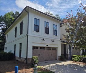 423 Johnson Court, Alpharetta, GA 30009