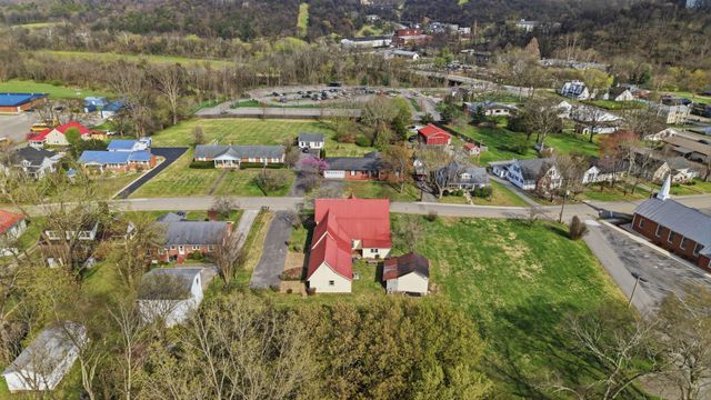 107 Mechanic St, N, Lynchburg, TN 37352