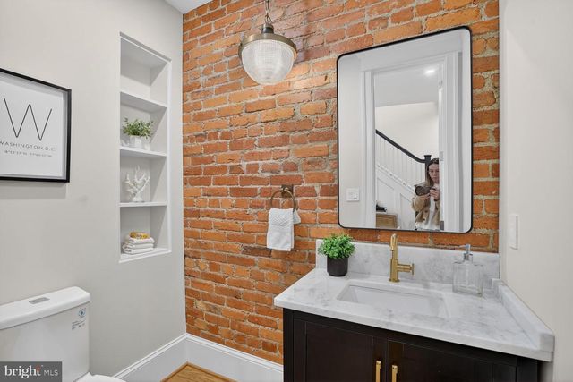 1850 ONTARIO PL NW, Washington, DC 20009