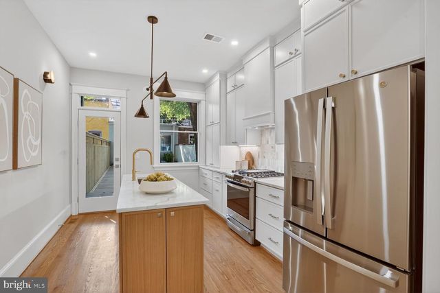1850 ONTARIO PL NW, Washington, DC 20009
