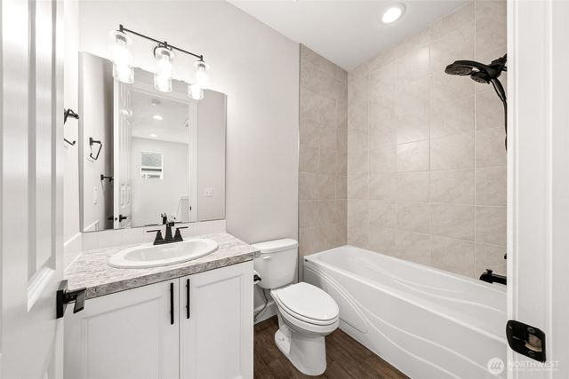 13217 192nd Avenue E, Bonney Lake, WA 98391