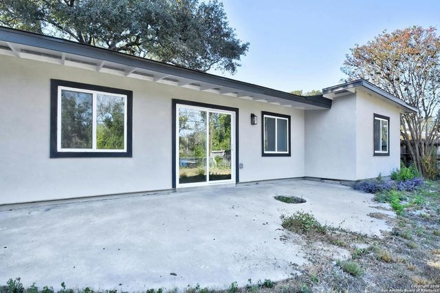 826 CHEVY CHASE DR, San Antonio, TX 78209
