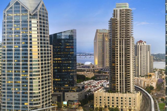 1325 Pacific Hwy. 2704, San Diego, CA 92101