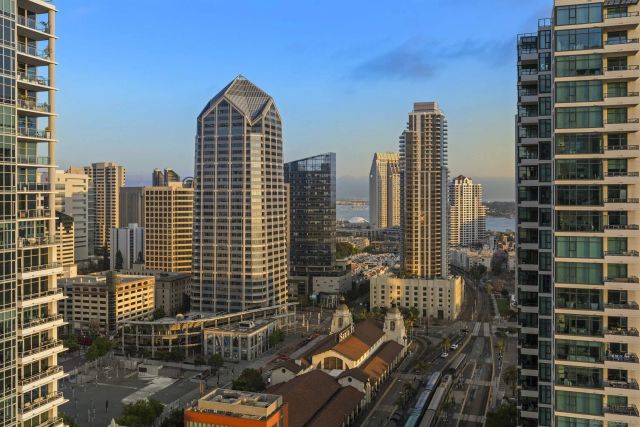 1325 Pacific Hwy. 2704, San Diego, CA 92101