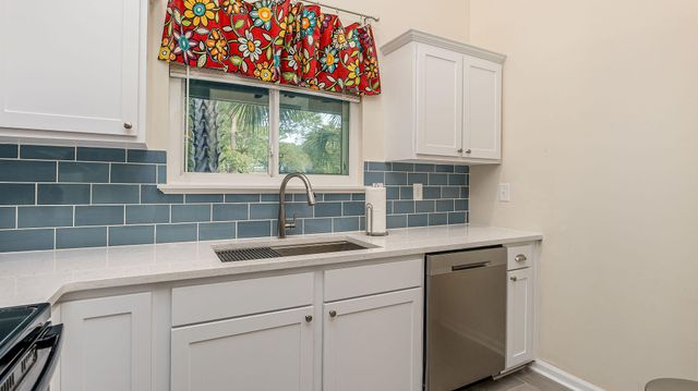 1213 Llewellyn Road, Mount Pleasant, SC 29464