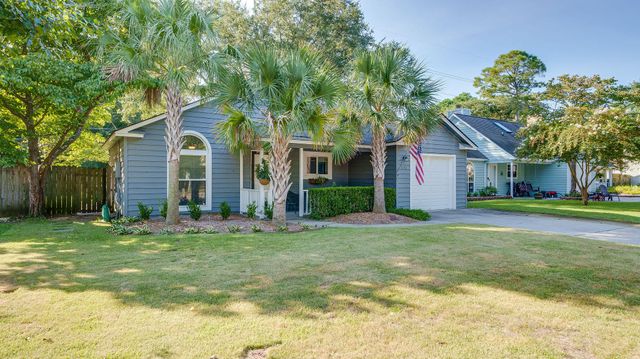 1213 Llewellyn Road, Mount Pleasant, SC 29464