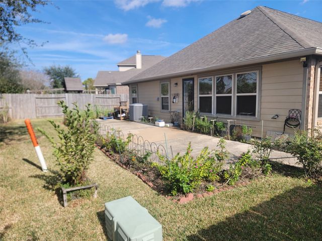 3112 Laurel Bend Lane, Pearland, TX 77584