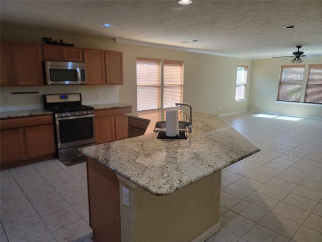 3112 Laurel Bend Lane, Pearland, TX 77584