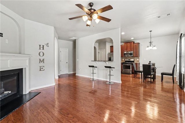 9 Matador Way, Newnan, GA 30263